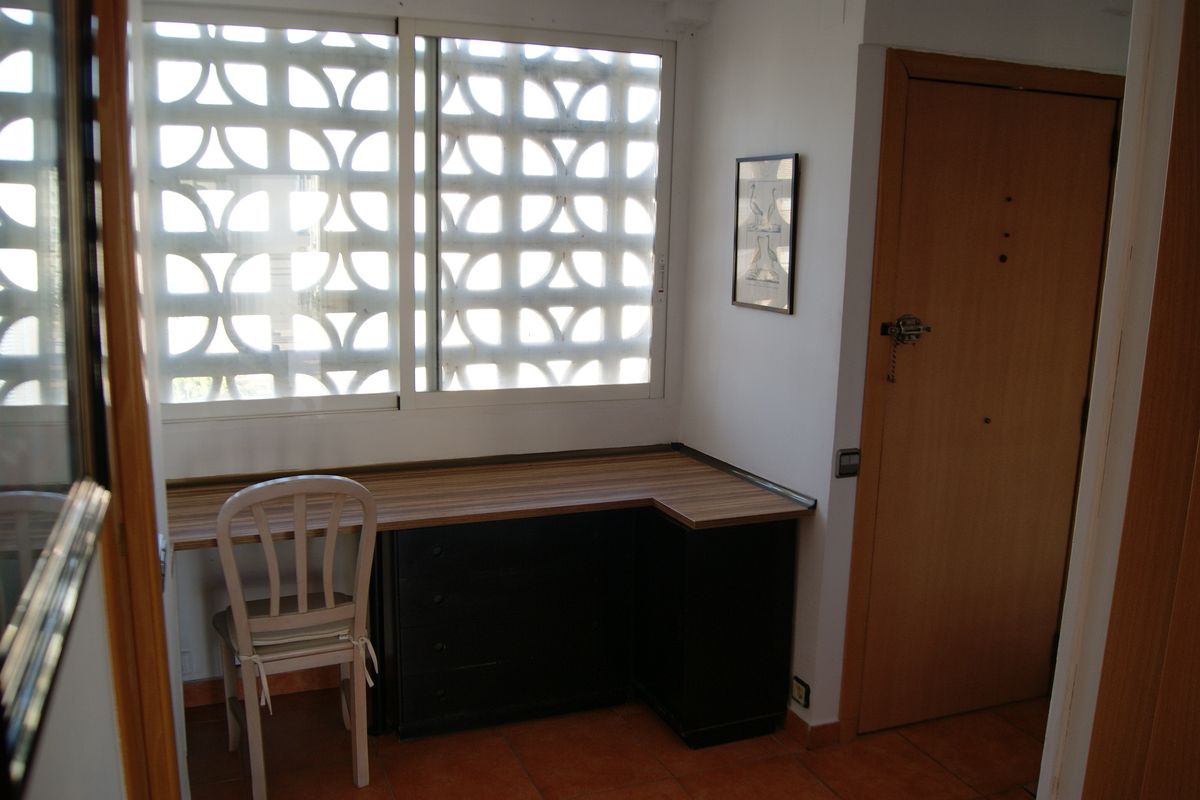 02-hall.jpg